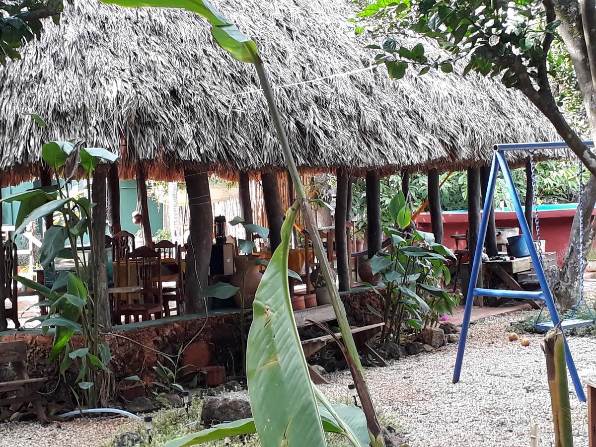 El Chac Mool Santa Elena Exterior foto