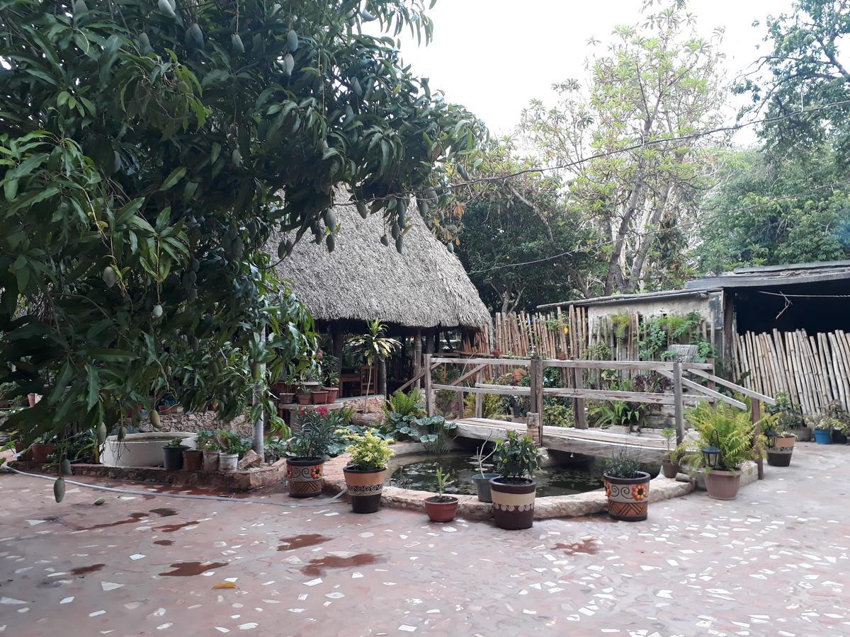 El Chac Mool Santa Elena Exterior foto