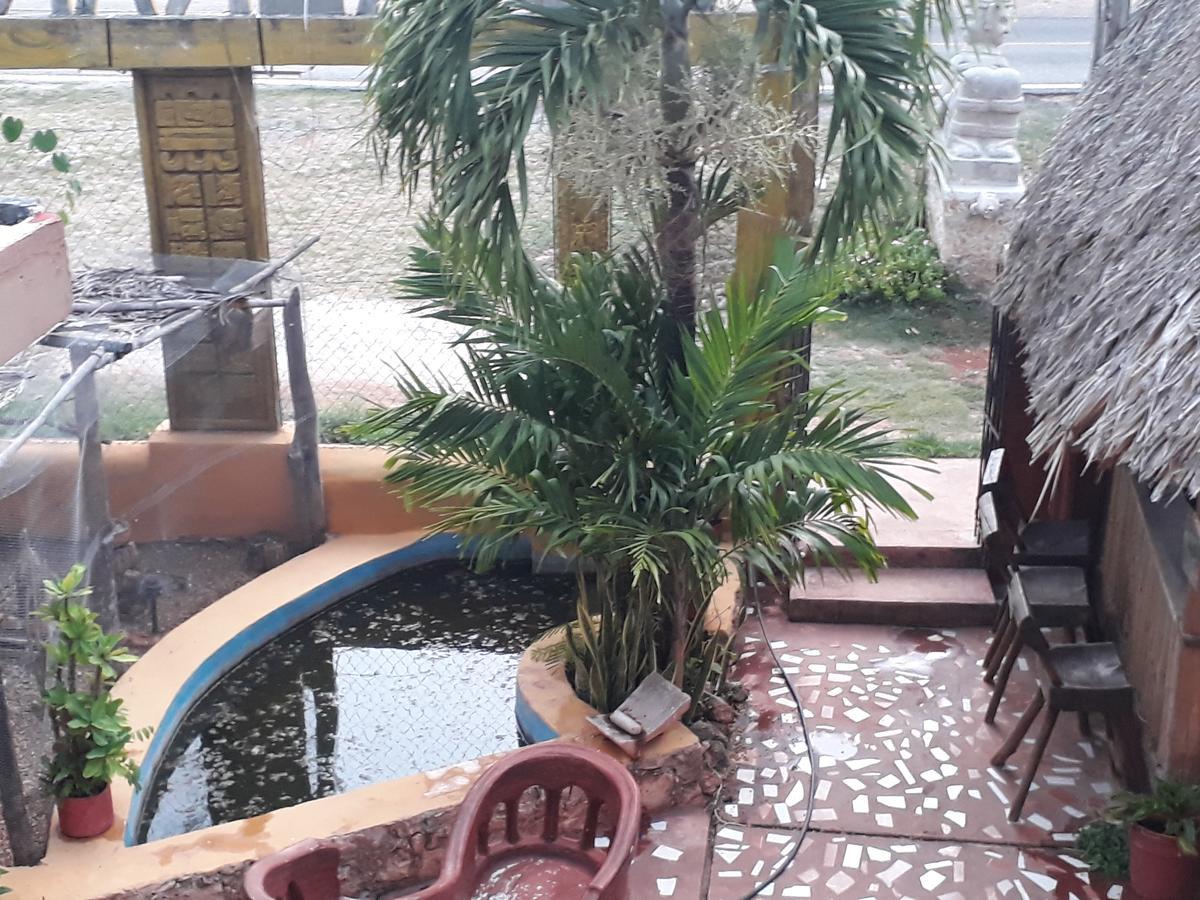 El Chac Mool Santa Elena Exterior foto