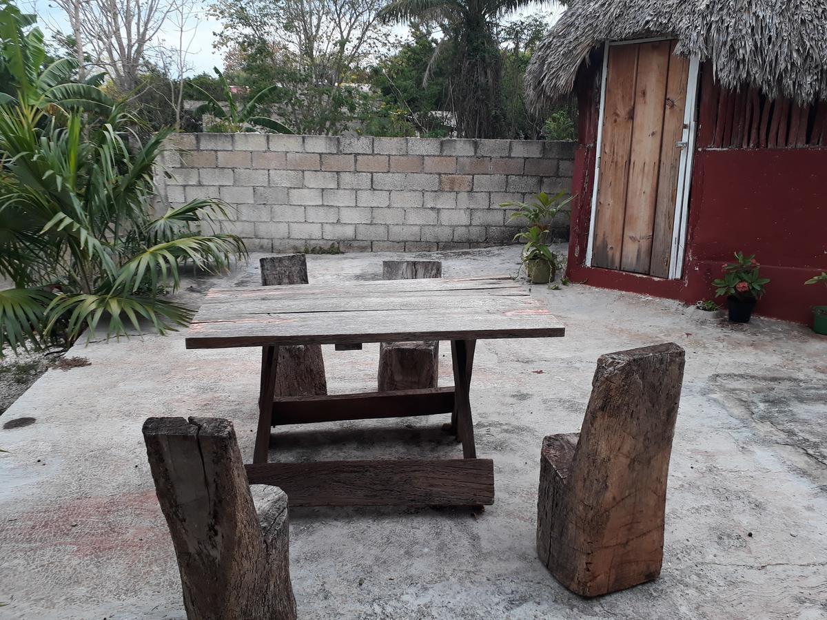 El Chac Mool Santa Elena Exterior foto